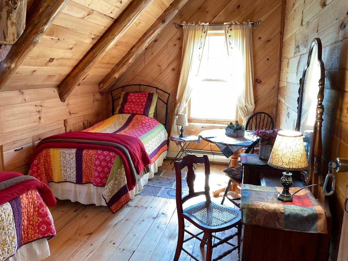 Lodge Solange Palatino Bridge Экстерьер фото